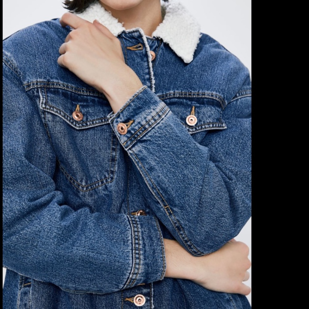 Zara over size denim jacket with fleece - Picture 3 of 7